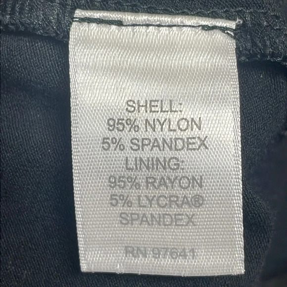 NWOT J. Jill Wearever Collection Black Scalloped Hem Pull On Pencil Skirt L - Picture 9 of 13